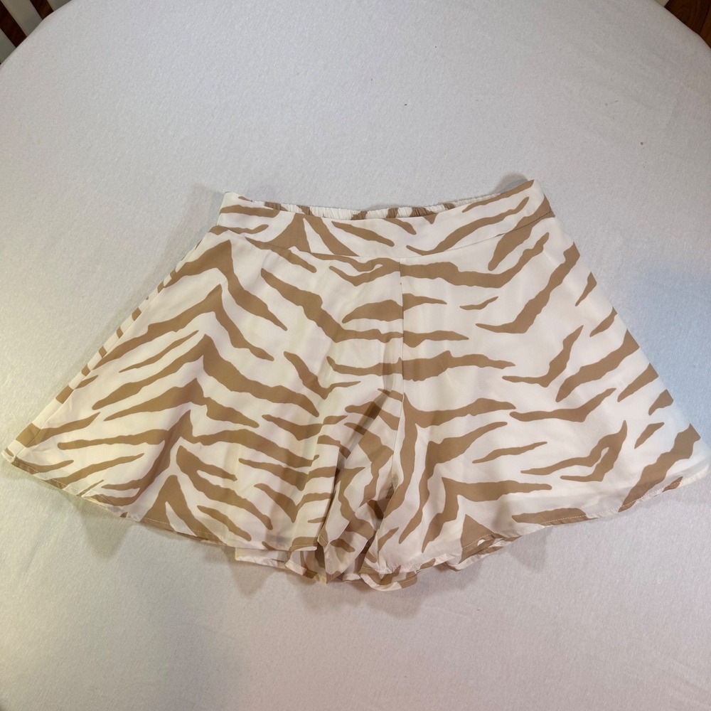 Zebra Print Skort Womens L Ivory Khaki New High Rise Flowy Safari 90's Revival